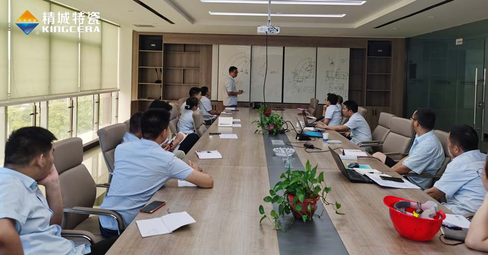 強(qiáng)化專業(yè)技能，提高服務(wù)水平  營銷部開展業(yè)務(wù)技能培訓(xùn)